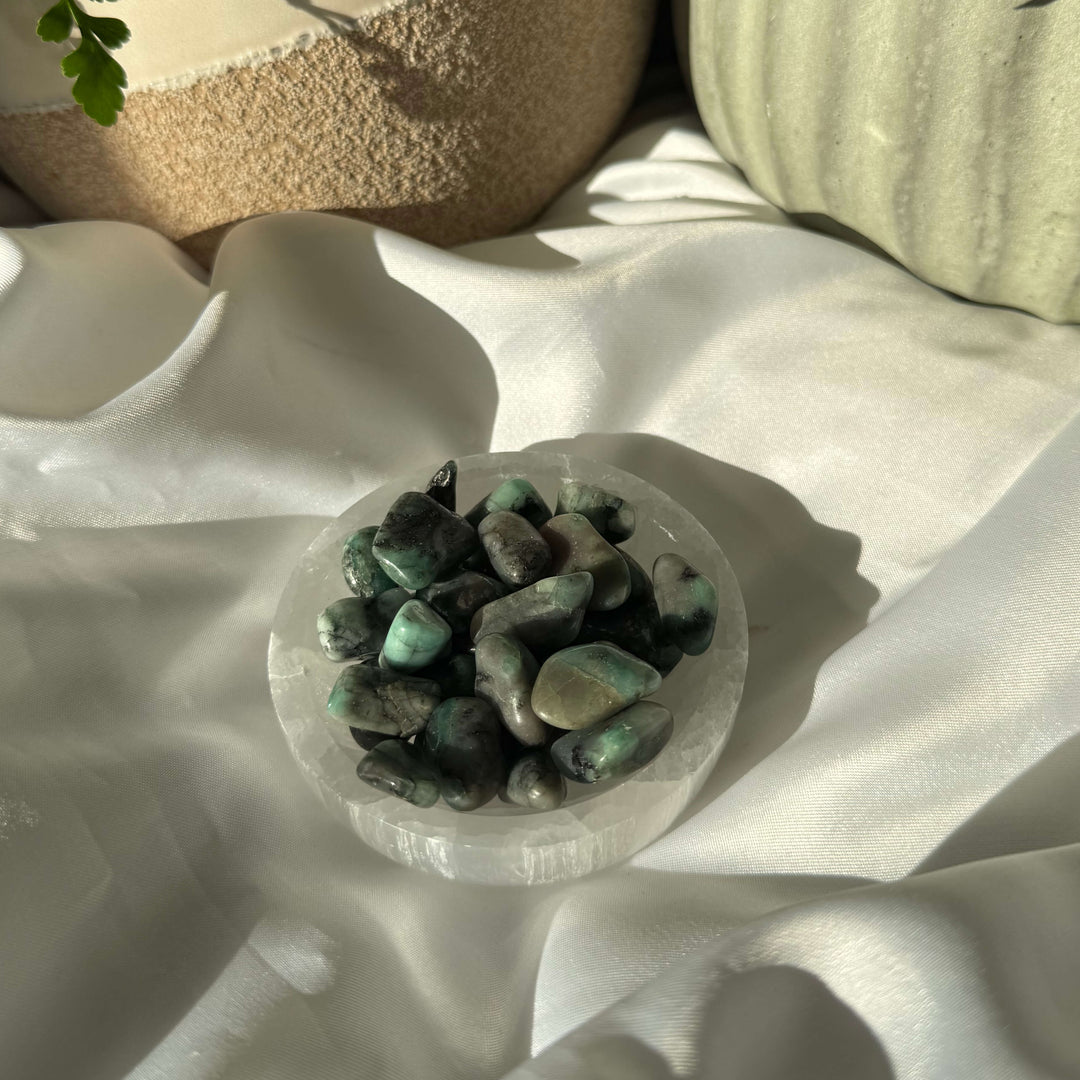 Emerald Tumbled Stone
